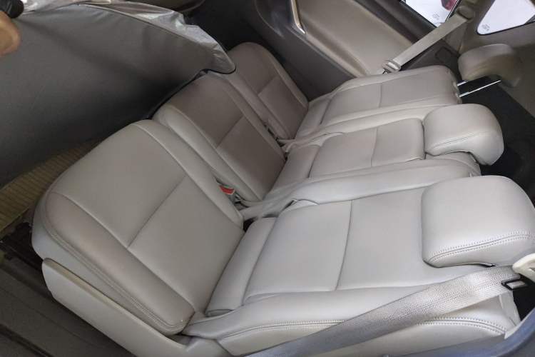 Used Toyota Verso 2014 Starlight 180E CVT Elite Edition
