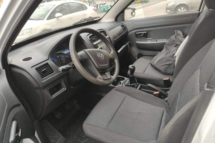 Used Dongfeng Fengon 330 2014 1.5L Manual Utility Version DK15
