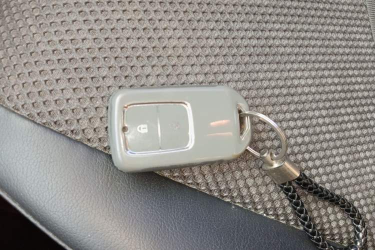 Used Honda Jade 2017 1.8L automatic Comfort version 5 seats
