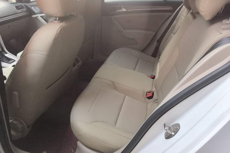 Used Volkswagen Golf 2016 1.6L Automatic Comfort Model
