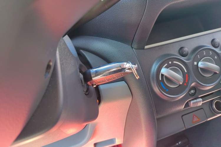 Used Suzuki Alto 2013 1.0L Automatic Luxury Model
