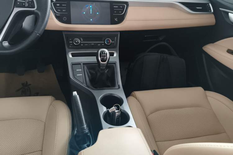 Used Geely Auto Emgrand 2018 1.5L Manual Luxury Model