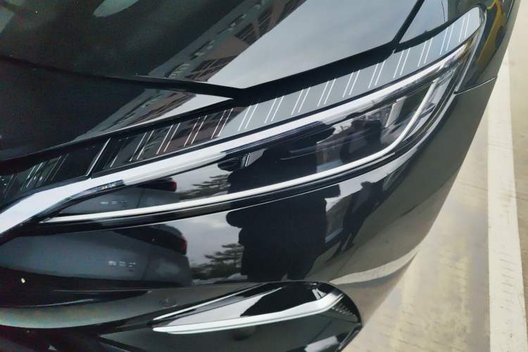 Used BYD Song L EV 2025 Intelligent Driving Version 662 km LiDAR Excellence Edition
