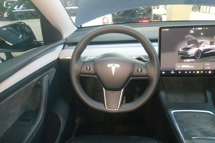 Used Tesla Model Y 2024 Rear-Wheel-Drive Version