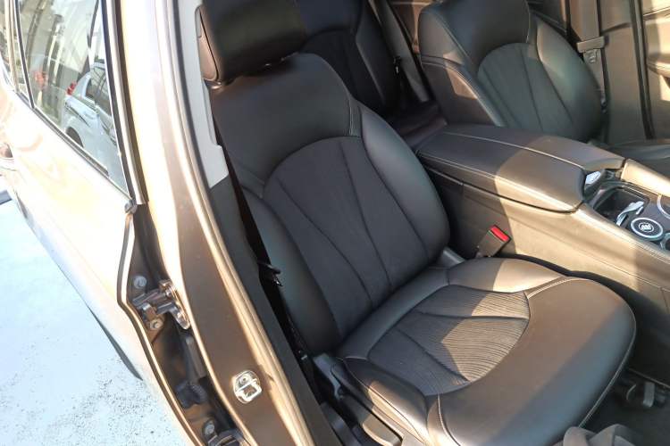 Used Buick Envision 2019 20T Two-Wheel Drive Leading Model China VI Standard
