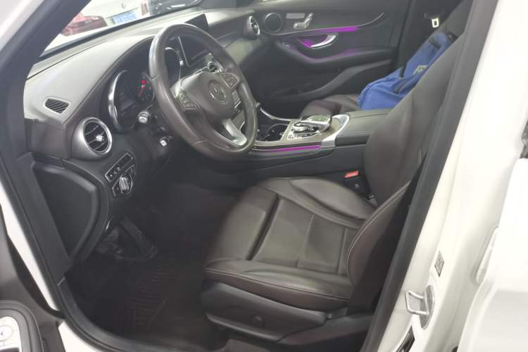 Used Mercedes-Benz GLC 2016 GLC 300 4MATIC Dynamic Model