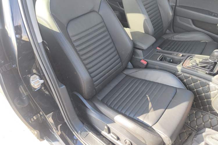 Used Volkswagen Magotan 2019 330TSI DSG Luxury Model China V Standard
