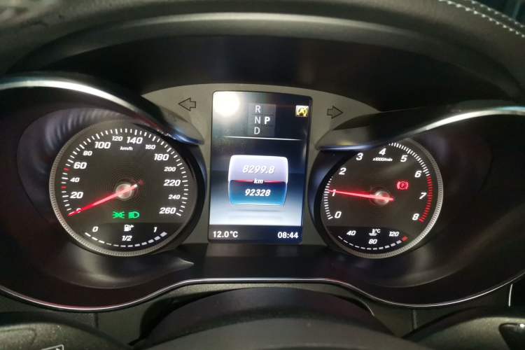 Used Mercedes-Benz GLC 2017 GLC 260 4MATIC Luxury Model
