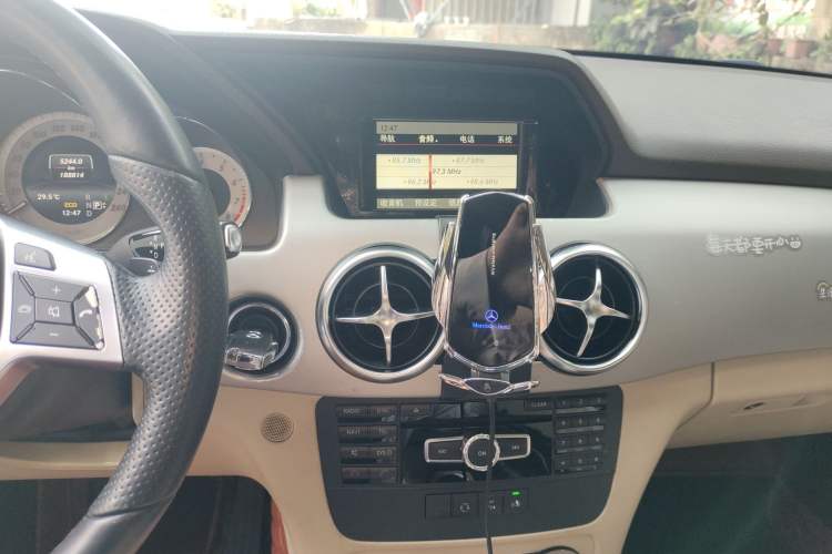 Used Mercedes-Benz GLK-Class 2015 GLK 260 4MATIC Dynamic Edition Ultimate Version
