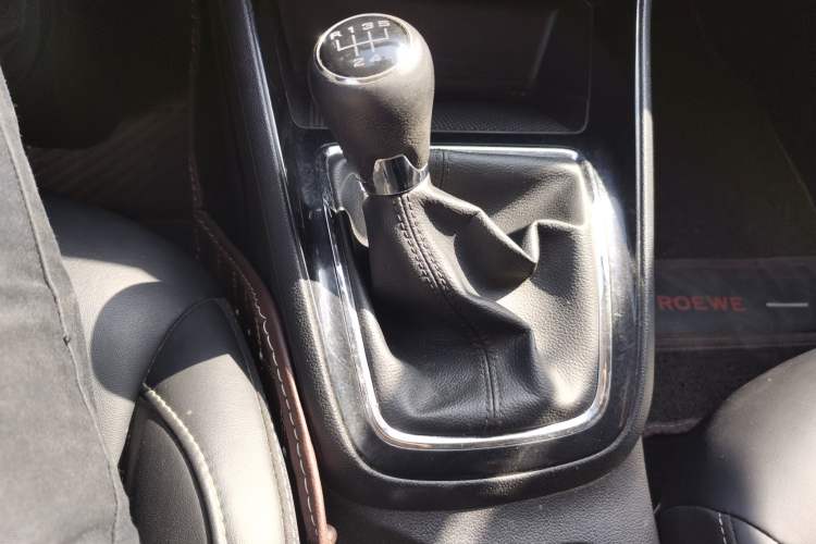 Used Roewe i5 2019 1.5L Manual 4G Connect Leehao Flagship Edition