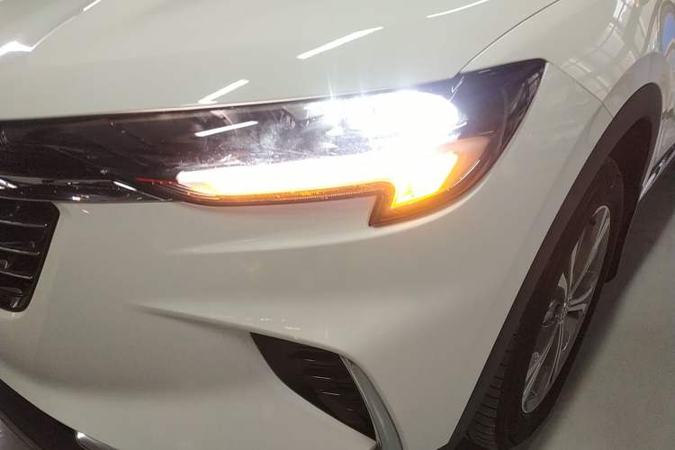 Used Buick Envision 2022 Encore Plus 652T Five-Seat Luxury Model
