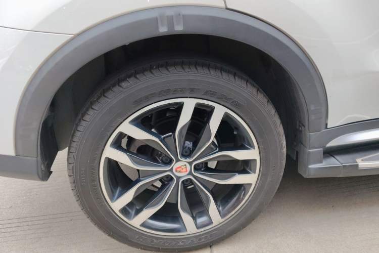 Used Roewe RX5 2016 30T Two-Wheel Drive Automatic Internet Smart Edition
