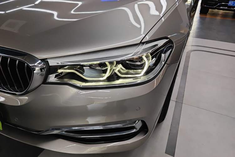 Used BMW 5 Series 2019 525Li Luxury Package