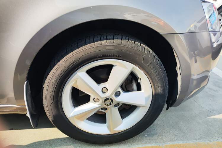 Used Skoda Octavia 2015 1.6L Manual Yijie Edition