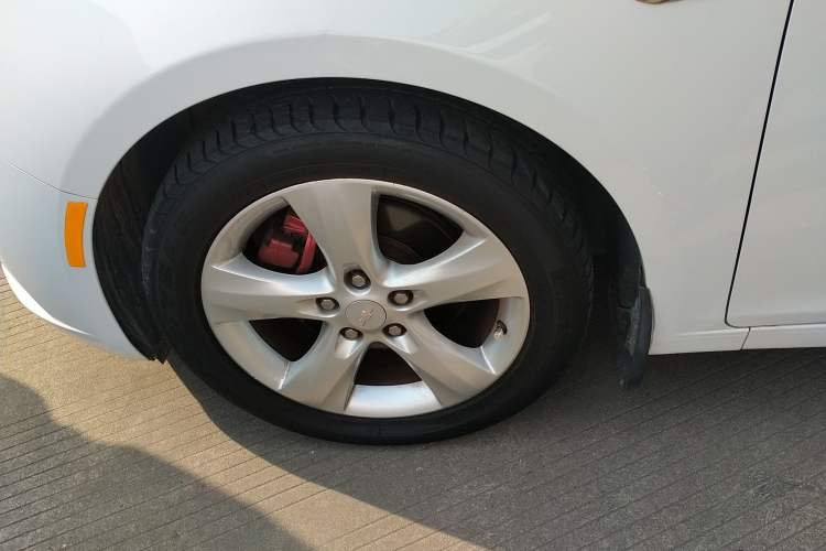 Used Chevrolet Cruze 2013 Hatchback 1.6T Automatic Flagship Model
