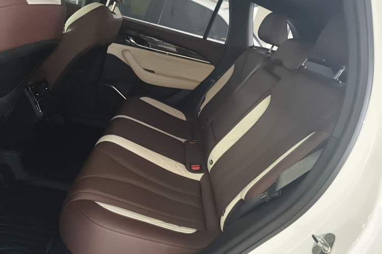 Used Geely Auto Monjaro L 2021 2.0TD DCT EVO Two-Wheel Drive Prestige Version
