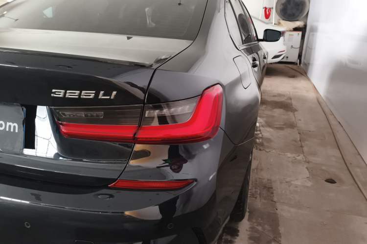 Used BMW 3 Series 2021 Restyled 325Li M Sport Package
