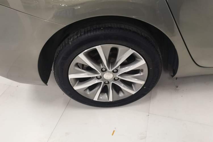 Used Buick GL6 2019 18T 6-Seater Connected Luxury Version China VI Standard
