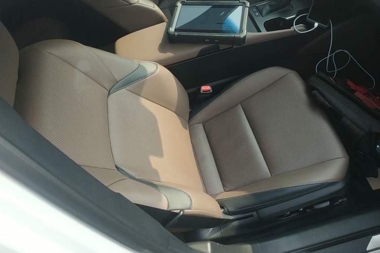 Used Lexus ES 2022 300h Excellence Edition