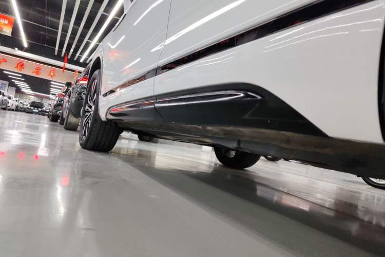 Used Volkswagen Tayron 2021 380TSI All-Wheel Drive R-Line Connected Version
