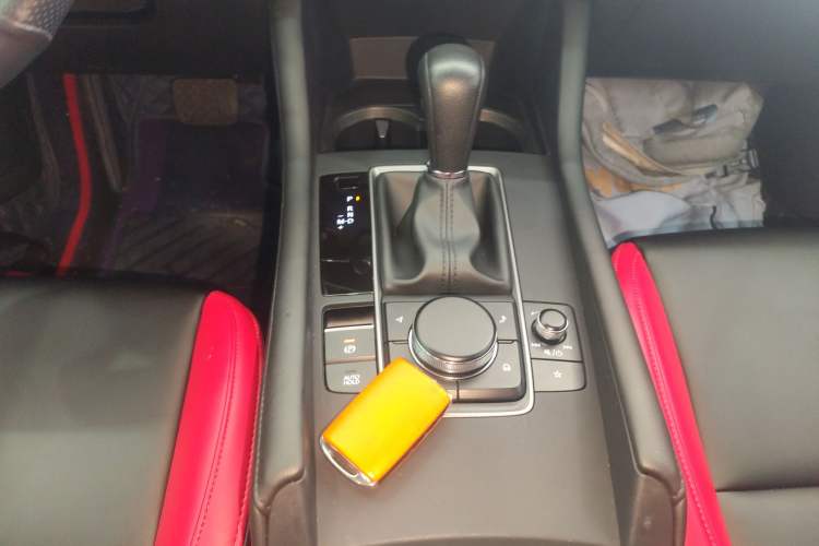 Used Mazda Mazda 3 Axela 2021 2.0L Automatic Zhiqing Edition
