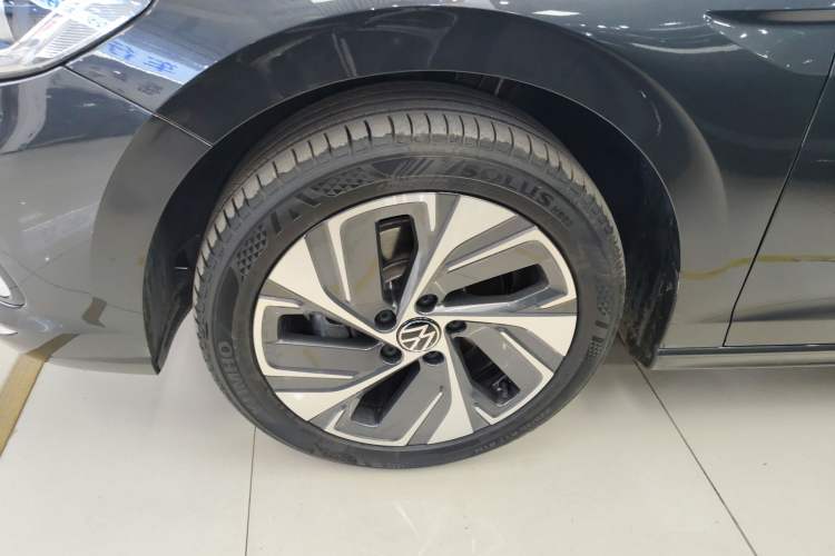 Used Volkswagen Bora 2024 300TSI DSG Prestige Edition
