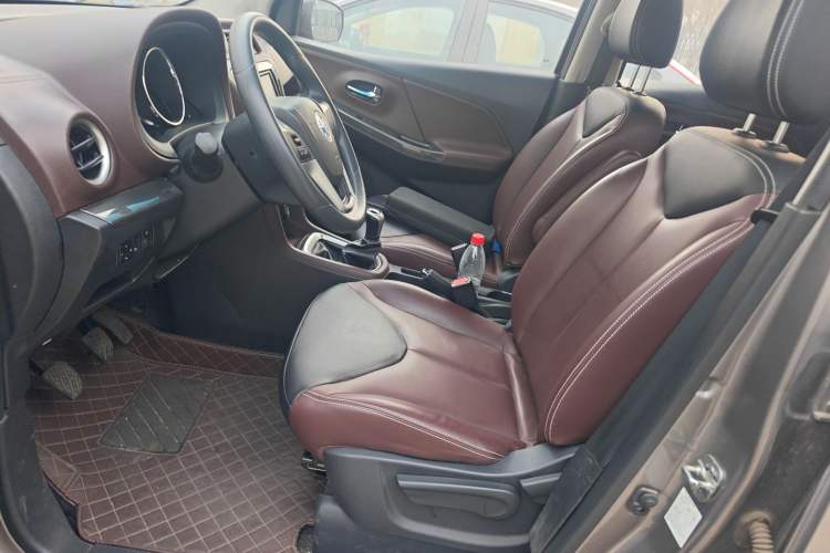 Used Venucia M50V 2017 1.5L XL Manual Comfort Edition
