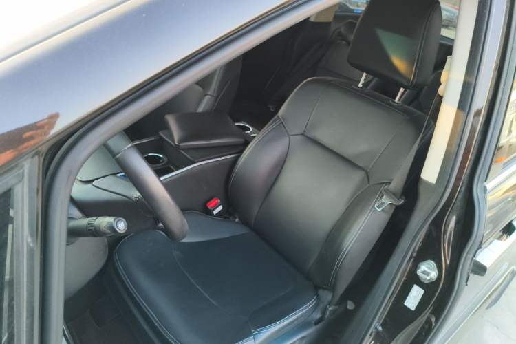 Used Honda Elysion 2019 2.0L Hybrid Comfort Edition
