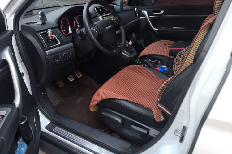 Used Haval M6 2017 1.5T Manual Two-Wheel Drive Elite Model