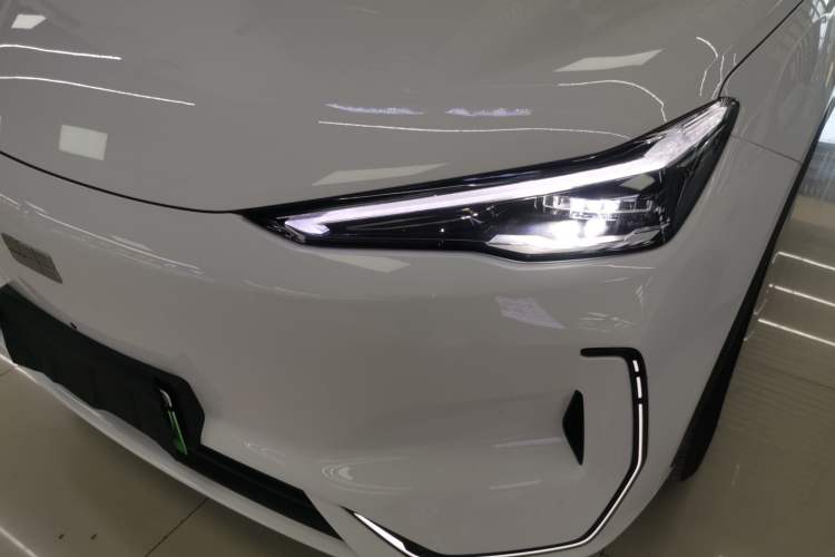 Used  E5 2024 530 km Exploration+ Version
