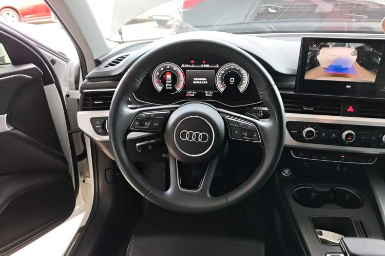 Used Audi A4L 2022 40 TFSI Fashion Dynamic Model
