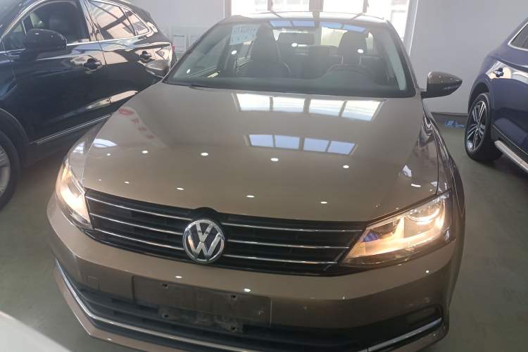 Used Volkswagen Sagitar 2015 1.6L Automatic Comfort Model