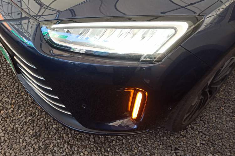 Used Hima AITO M5 2022 Extended-Range Four-Wheel Drive Performance Version
