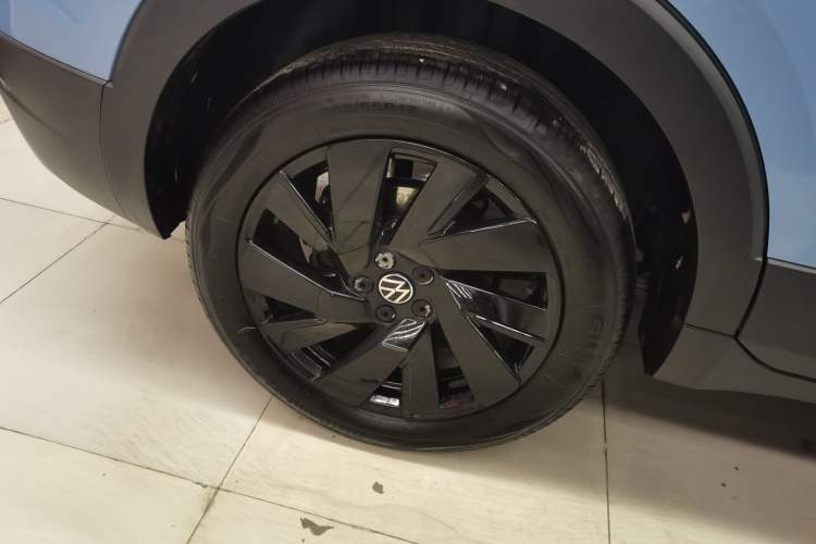 Used Volkswagen Tharu 2025 NewRui 300TSI Prestige Edition
