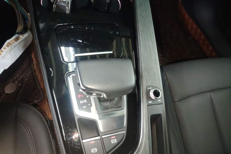 Used Audi A4L 2022 40 TFSI Stylish and Elegant Edition