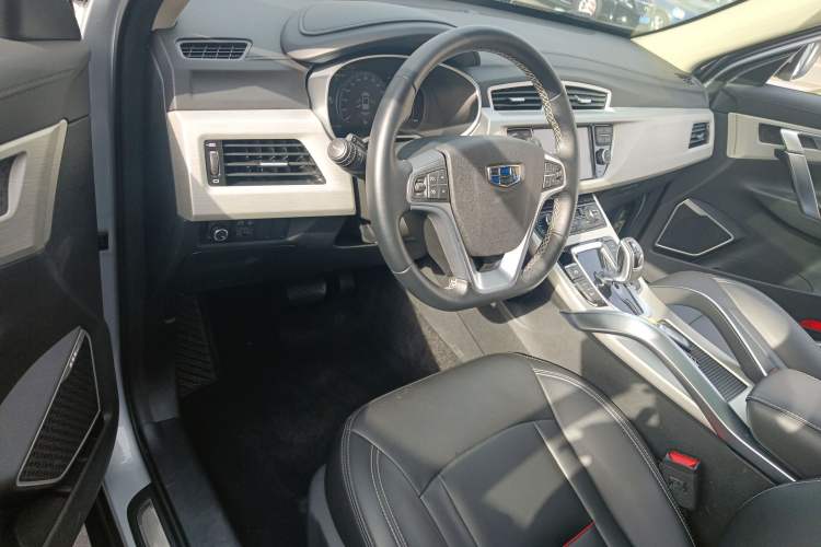 Used Geely Auto Emgrand X7 Sport 2020 1.8TD DCT Two-Wheel Drive Smart Connect 4G-Enabled Version
