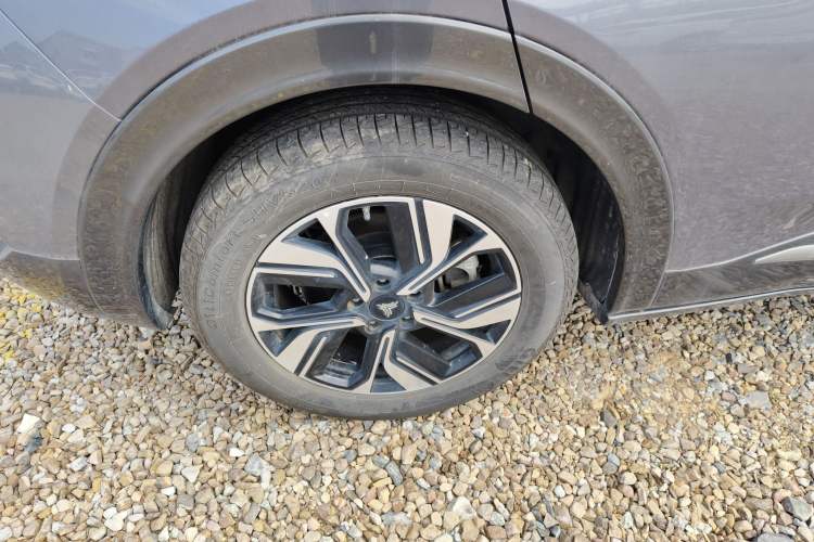 Used NETA U 2023 NETA U-Ⅱ 400 U Show Edition – Lithium Iron Phosphate