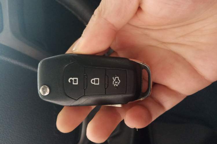 Used Ford Escort 2017 Happiness Edition 1.5L Automatic Fashion Version
