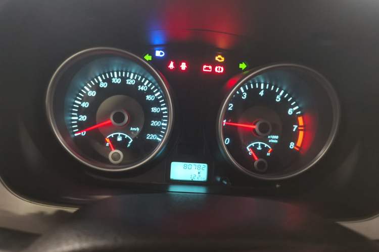 Used Buick Excelle 2013 1.5L Manual Classic Model
