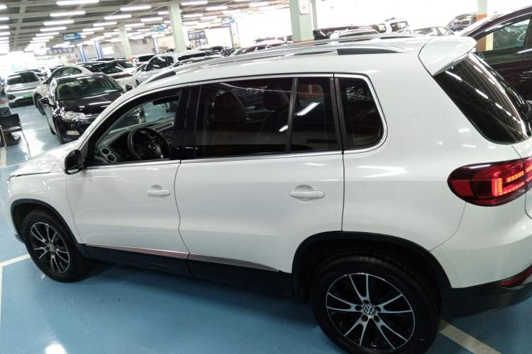 Used Volkswagen Tiguan 2015 1.8TSI Automatic Two-Wheel Drive Luxury Model
