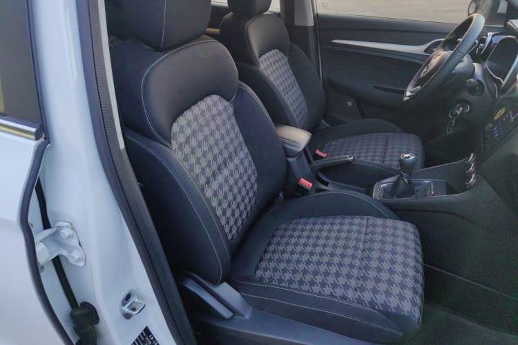 Used MG ZS 2018 1.5L Manual Comfort Edition China V Standard
