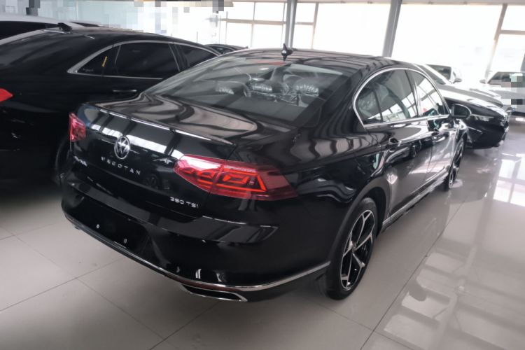 Used Volkswagen Magotan 2026 30 Million Vehicles Selected Model 380TSI DSG Luxury Edition
