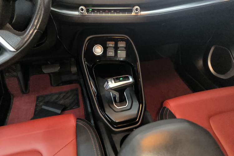 Used Haval H2s 2017 Red-Label 1.5T Dual-Clutch Comfort Model