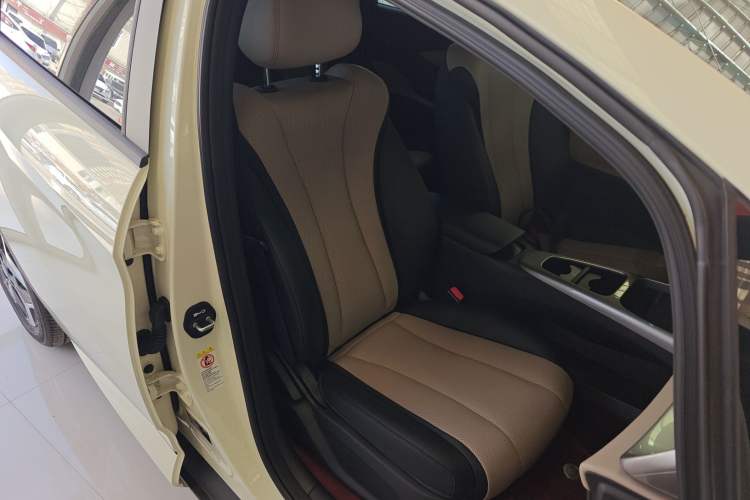 Used BYD Dolphin 2025 Smart Drive Version 420 km Freedom Edition