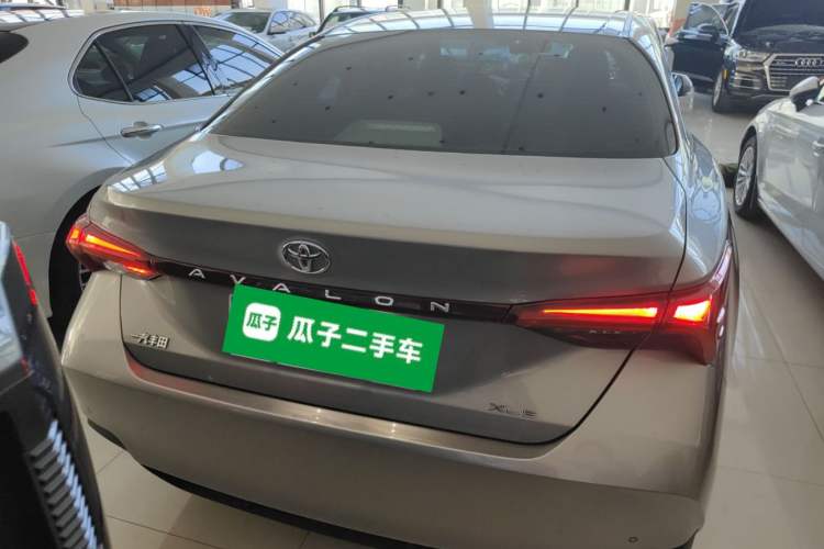 Used Toyota Avalon 2019 2.0L XLE Premium Edition China VI
