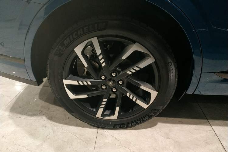 Used Ford Edge 2023 Ford Explorer L 2.0T EcoBoost E-Hybrid Four-Wheel Drive 7-Seater ST-Line
