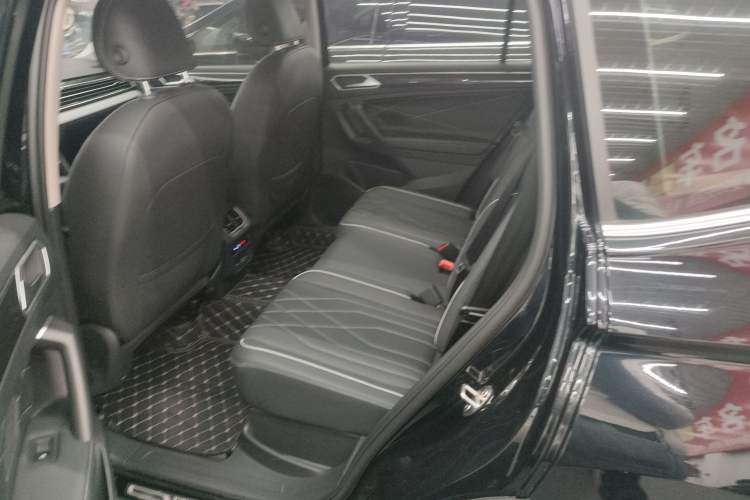 Used Volkswagen Tiguan L 2022 330TSI Automatic Two-Wheel Drive Smart Edition
