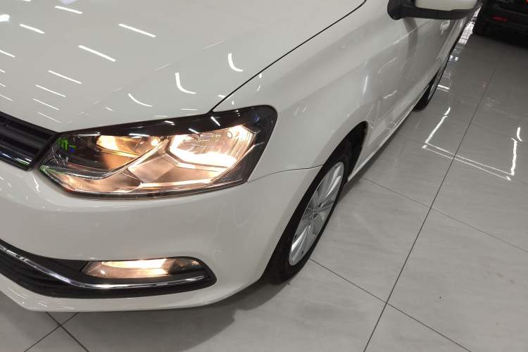 Used Volkswagen Polo 2014 1.6L Automatic Comfort Edition