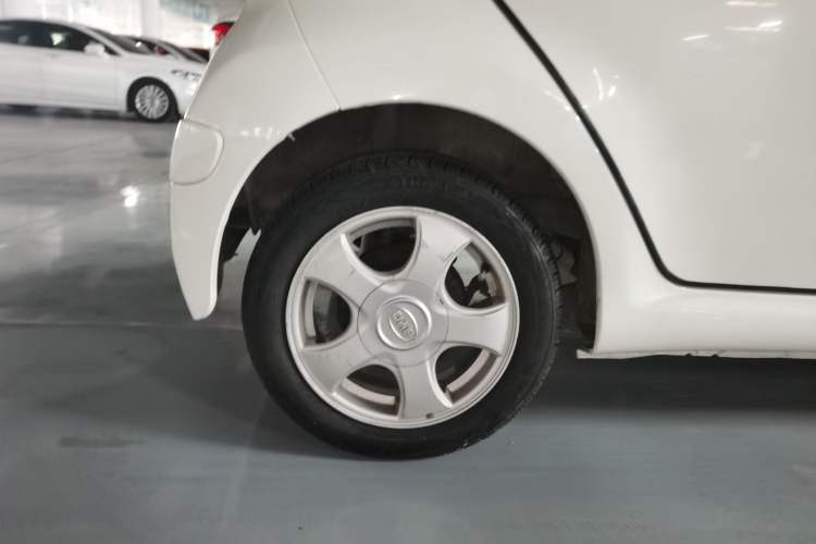 Used BYD F0 2015 1.0L AMT Joyful Cool Model
