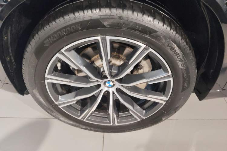 Used BMW X5 2022 Restyled xDrive 30Li Luxury Version M Sport Package